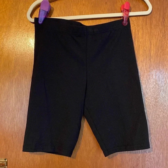 Vans Pants - VANS BIKE SHORTS NWT M